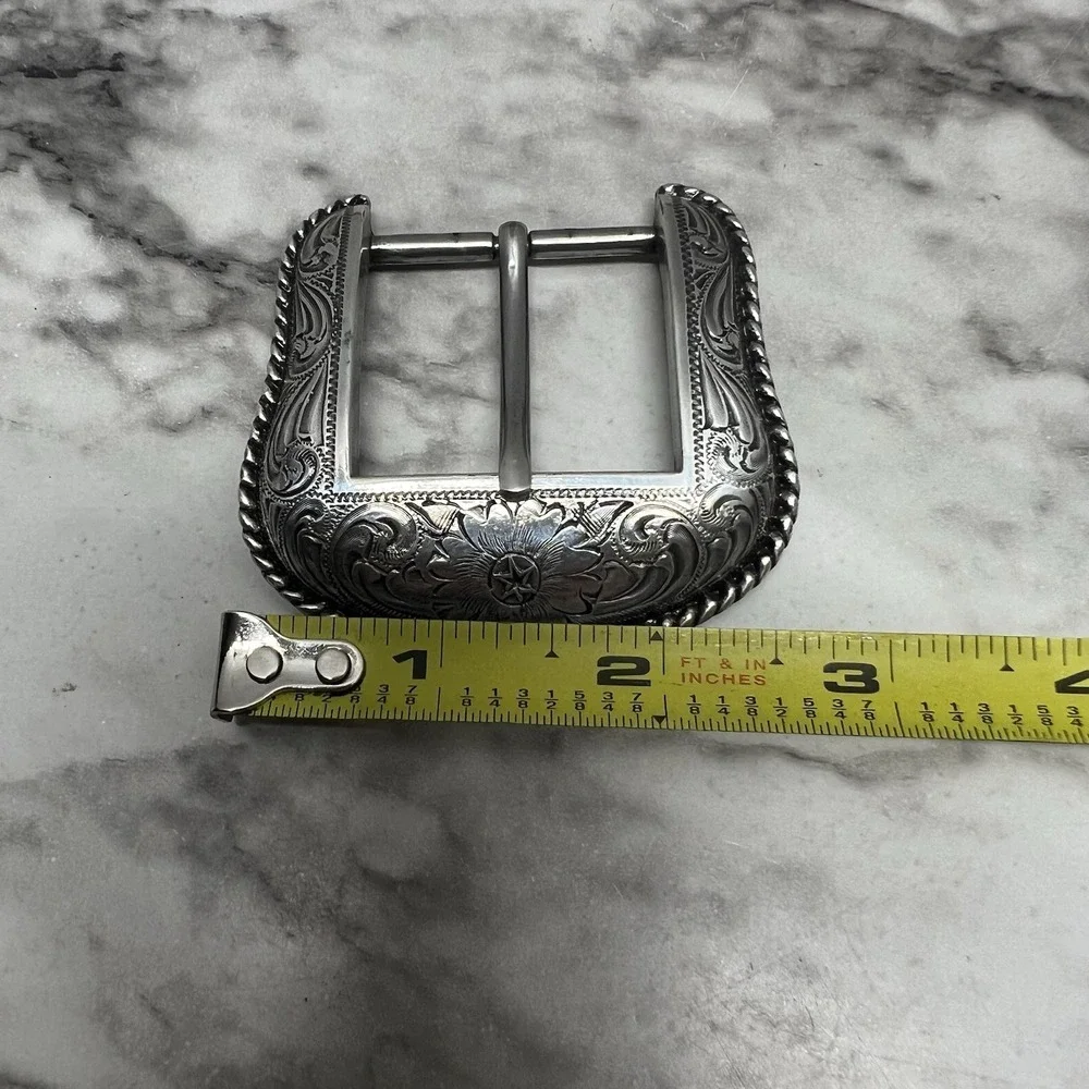 Large Western Style Engraved Floral Motif Belt Buckle